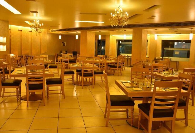 ホテル Poppys Vista