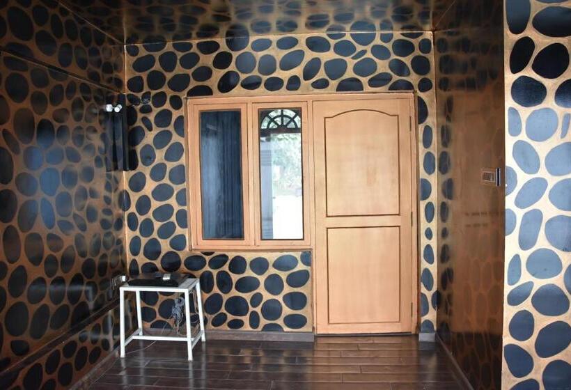 ホテル Poppys Vista