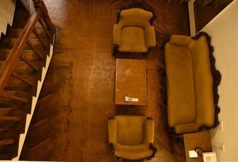 ホテル Poppys Vista