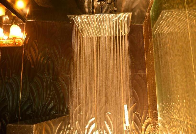 ホテル Poppys Vista