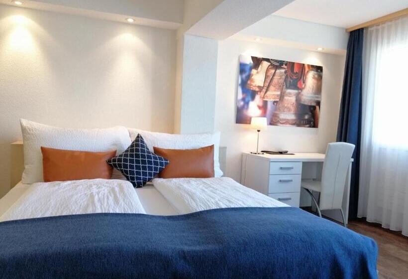 Отель Restaurant Knobelboden