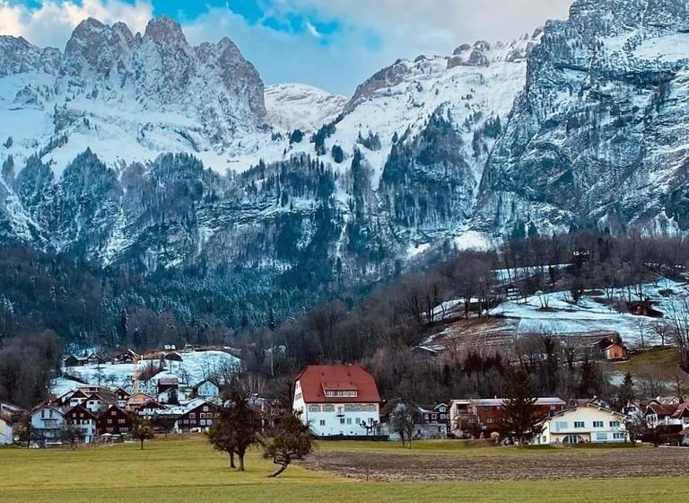 בית מלון כפרי Restaurant Schlössli Sax