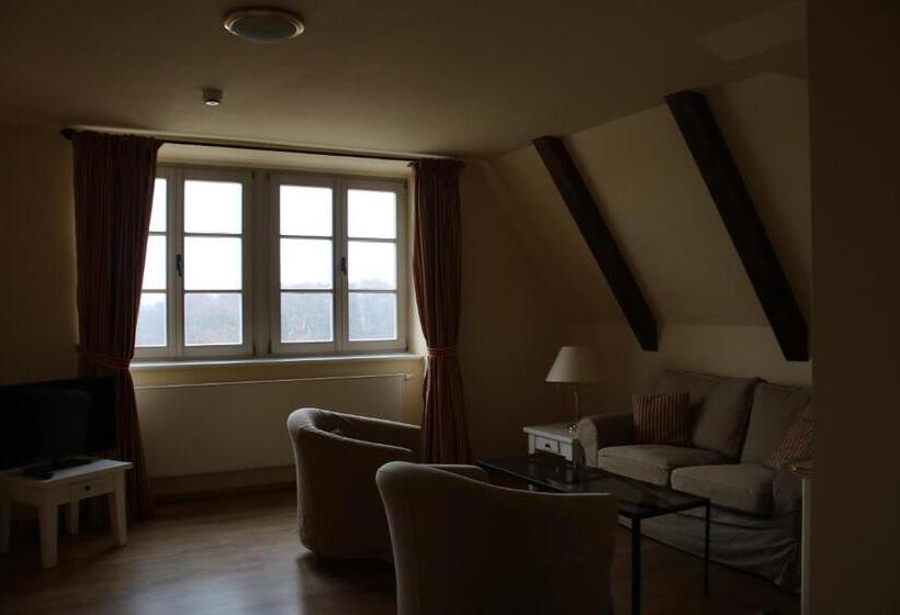 בית מלון כפרי Schloss & Gut Ulrichshusen