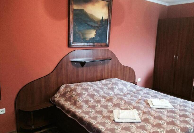 בית מלון כפרי Zoloti Vorota