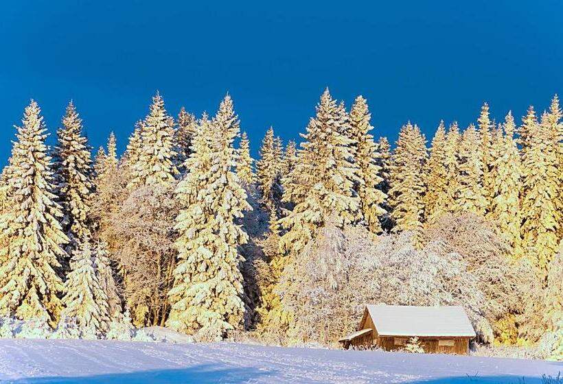 Bed and Breakfast Långänge Logi