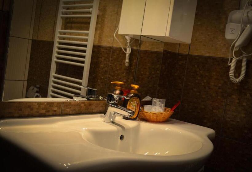 بنسيون Casa Bata