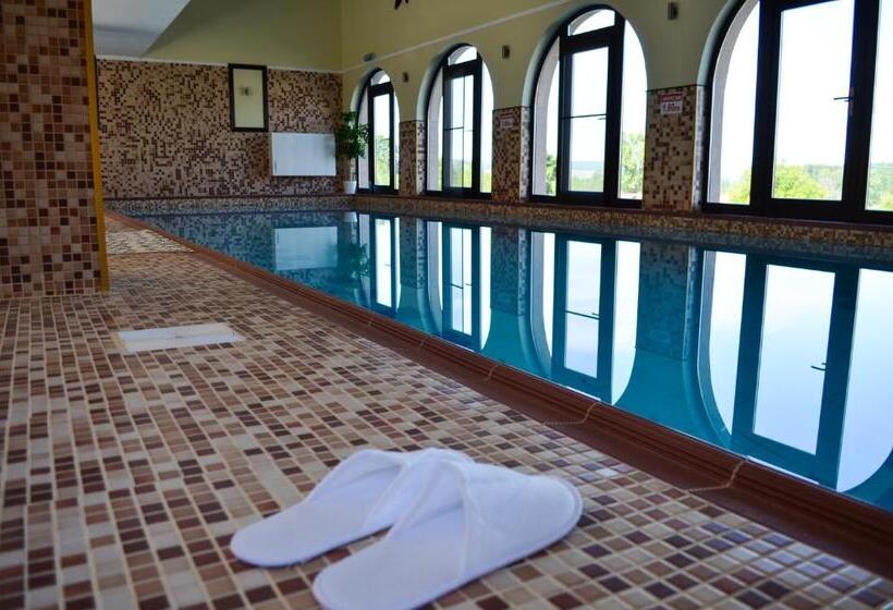 פנסיון Casa Bata