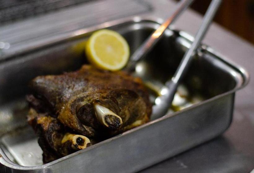 ペンション Desert Dew Guest House