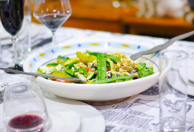 ペンション Desert Dew Guest House