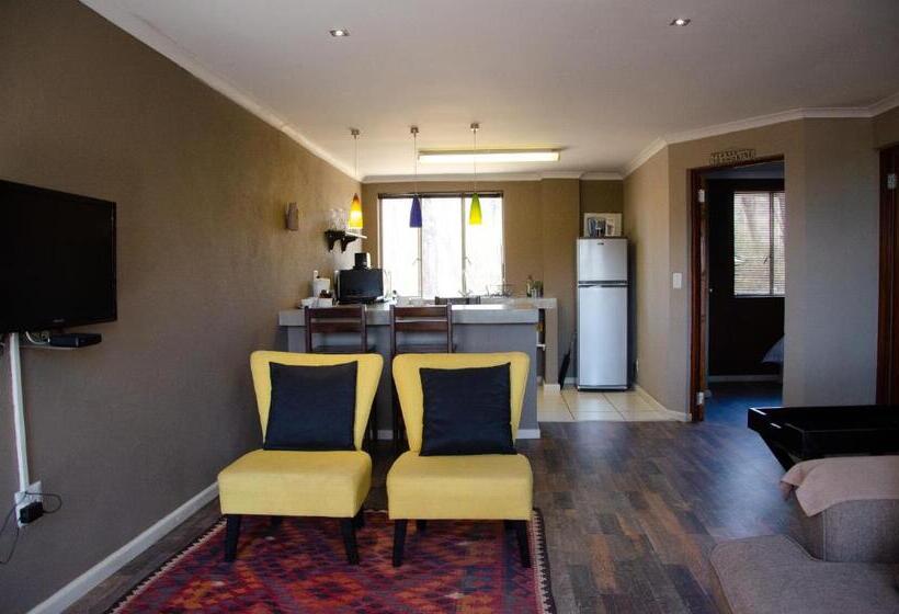 פנסיון Desert Dew Guest House