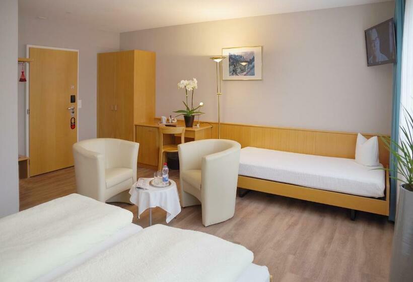 膳宿费 Garni Arnegg