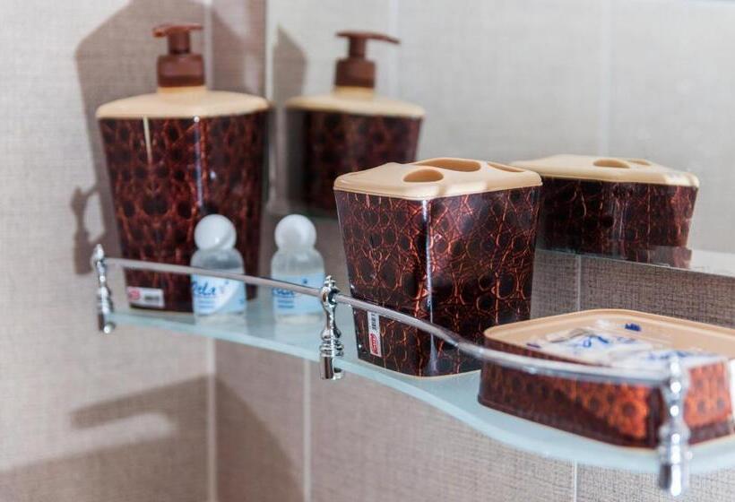 بنسيون Guest House Lŭgŭt