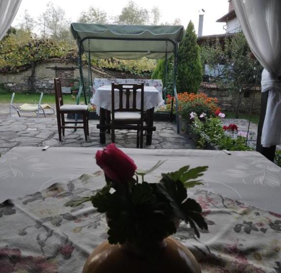 ペンション Guest House Popov