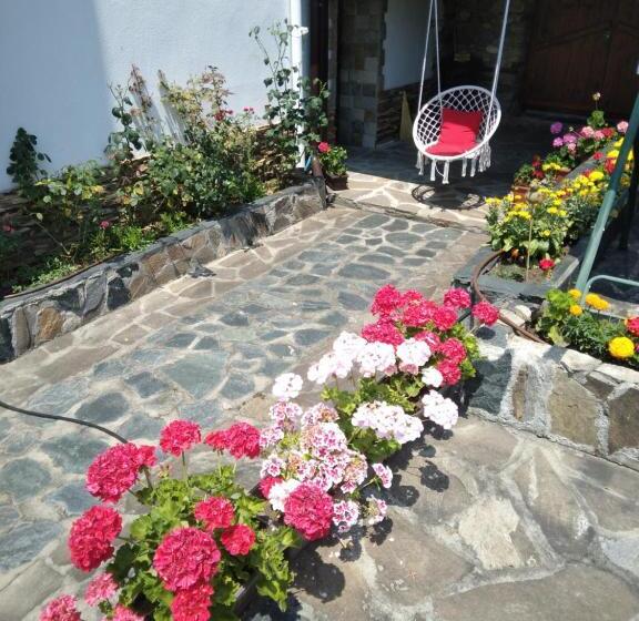 ペンション Guest House Popov