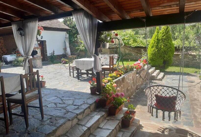 ペンション Guest House Popov