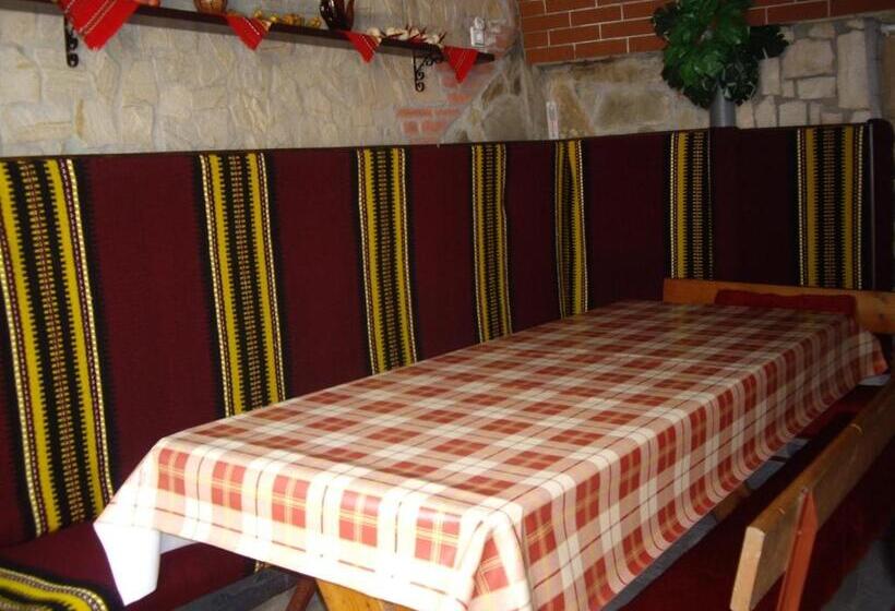 פנסיון Guest House Rusalka