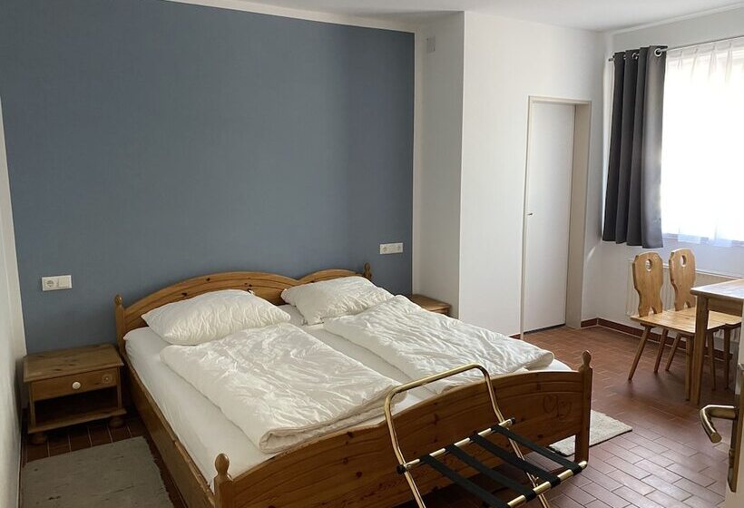 膳宿费 Land Gut Berlinchen