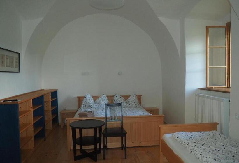 펜션 Penzion čáslava