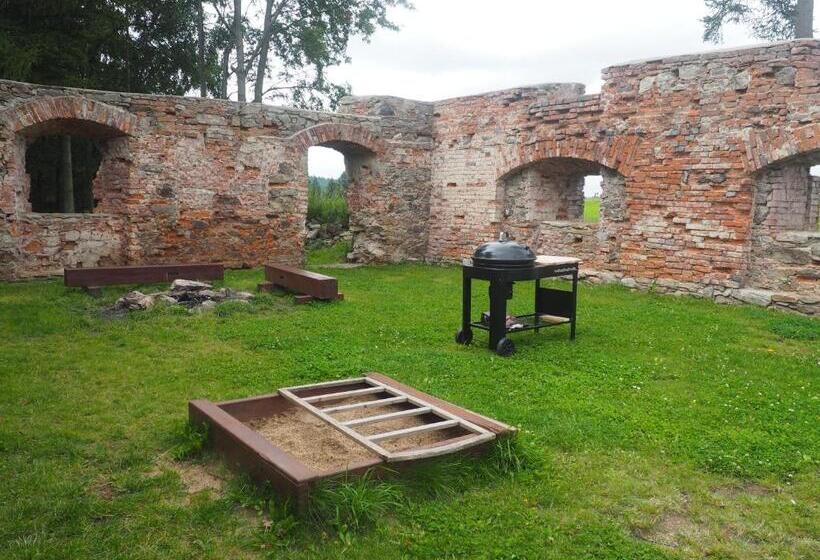 펜션 Penzion čáslava