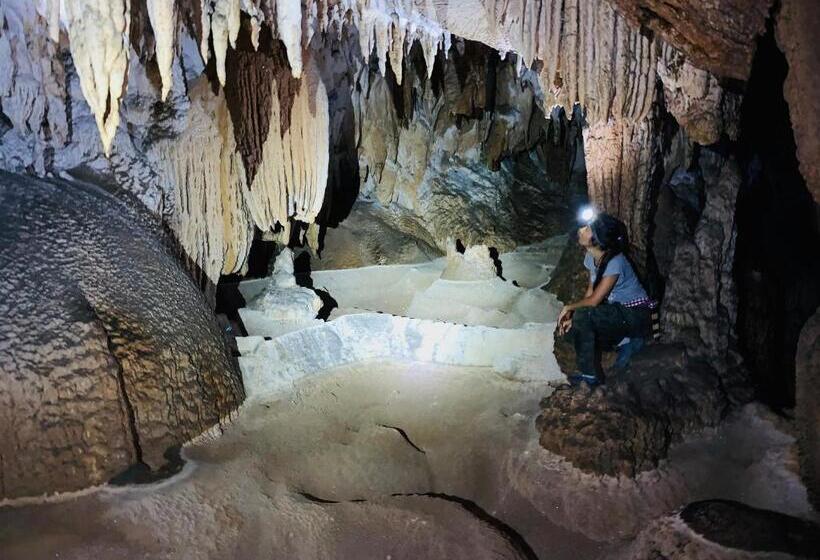 פנסיון Springriver Resort