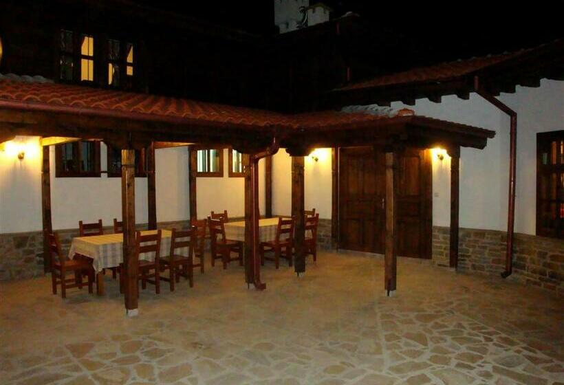 פנסיון Voevodski Eco Complex