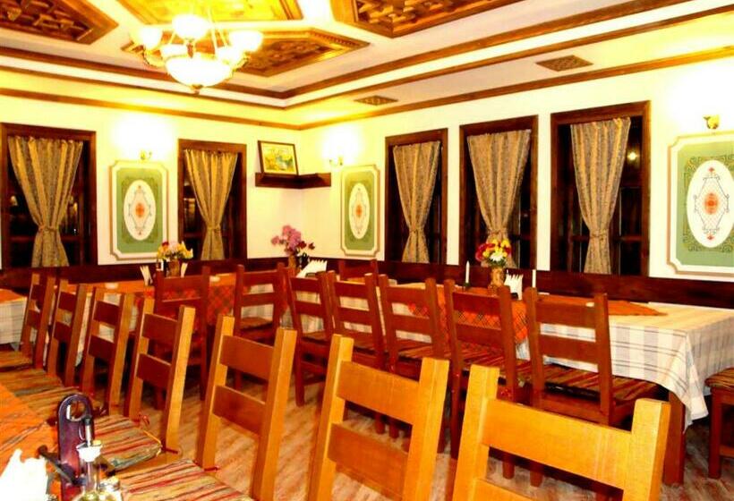 פנסיון Voevodski Eco Complex