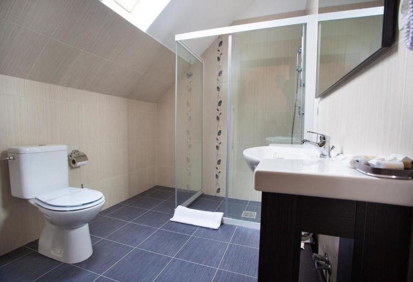 Pensiunea Laci Csarda Ernei