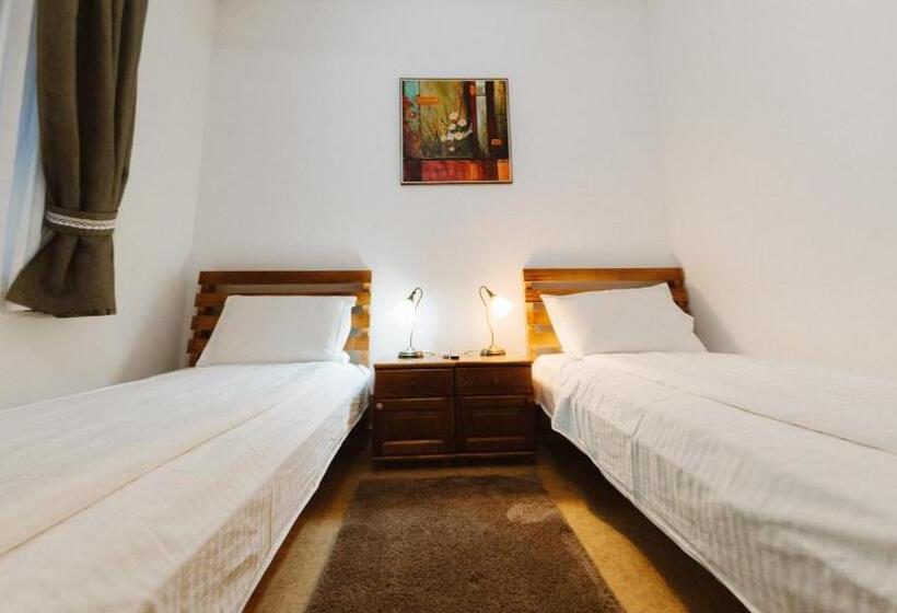 Pensiunea Mirabilandia