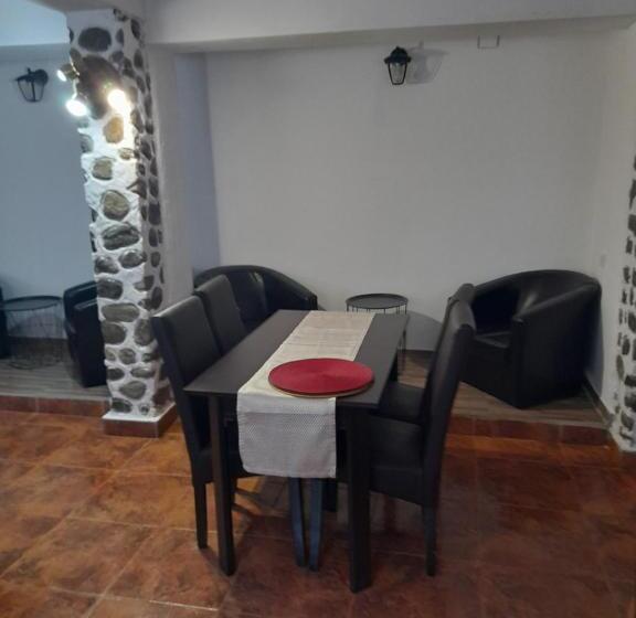 Pensiunea Poiana Soarelui