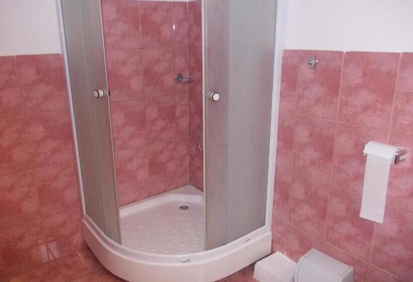 Pensiunea Poiana Soarelui