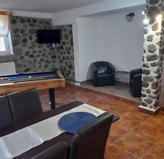 Pensiunea Poiana Soarelui