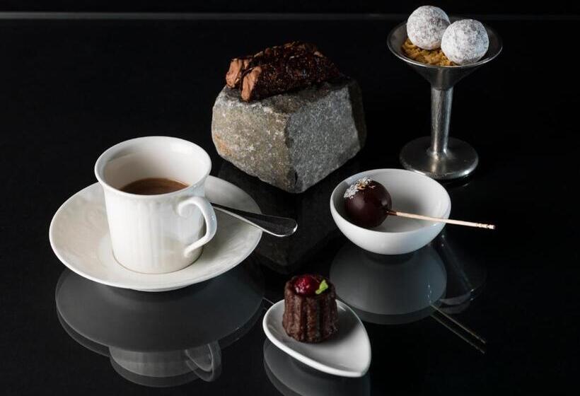 Relais & Châteaux In Lain Hotel Cadonau