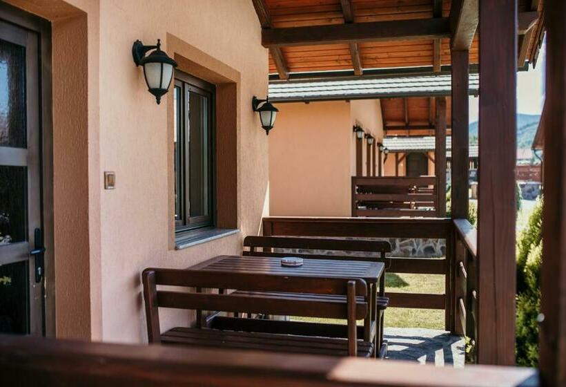 渡假胜地  Complex Turistic Han Pescaresc