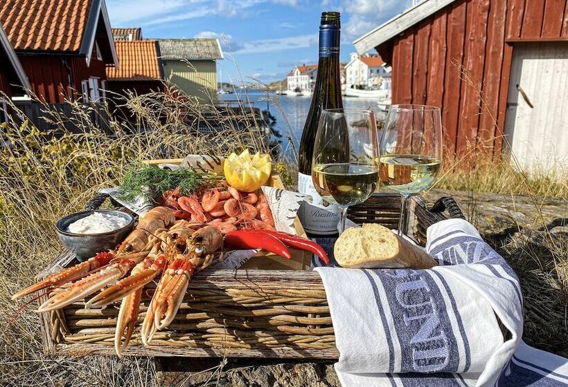 Skaftö Hotell Villa Lönndal, Grundsund