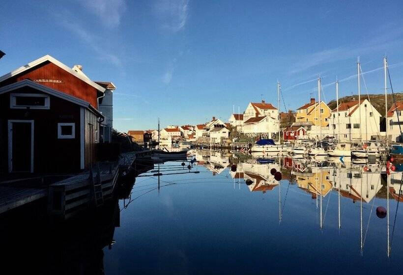 Skaftö Hotell Villa Lönndal, Grundsund