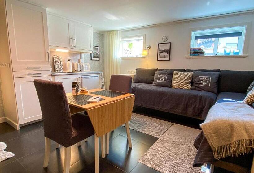 Skaftö Hotell Villa Lönndal, Grundsund