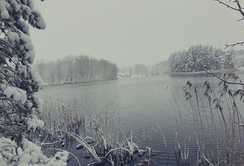 בית מלון כפרי Vårdnäs Stiftsgård