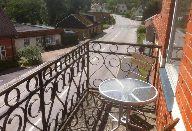 Vitaby Järnvägshotell