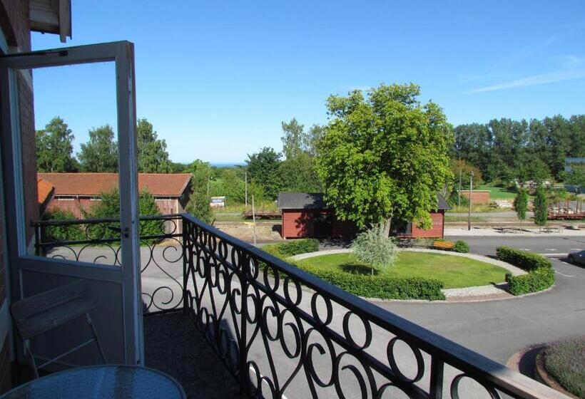 Vitaby Järnvägshotell