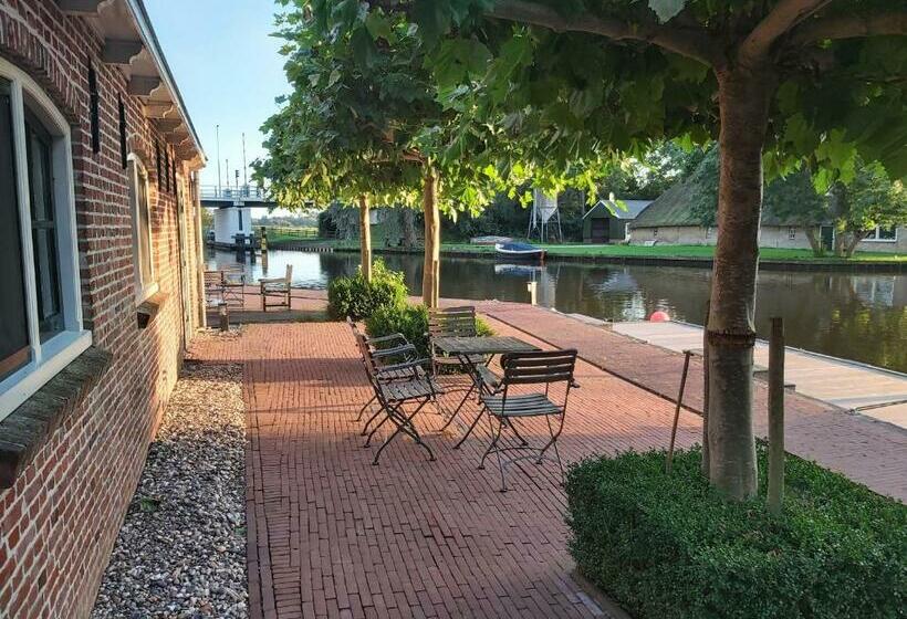 Wartena Hoeve   Vega B&b