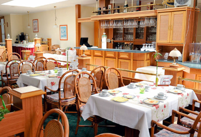 Отель Airport Erfurt