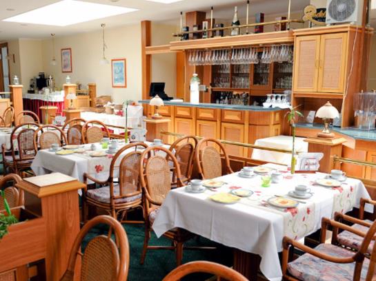 Отель Airport Erfurt