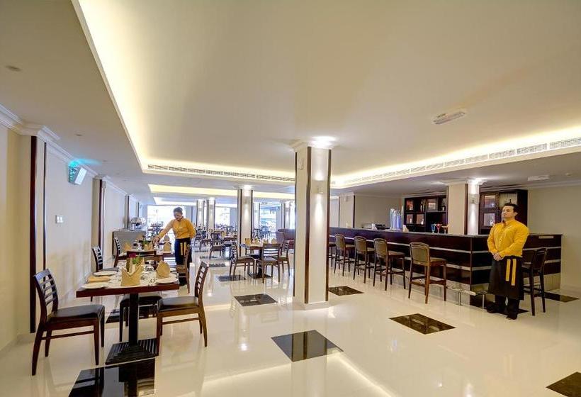 בית מלון כפרי Ajman Beach