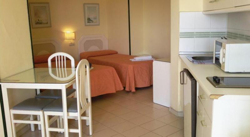 Apartamentos Mediterraneo