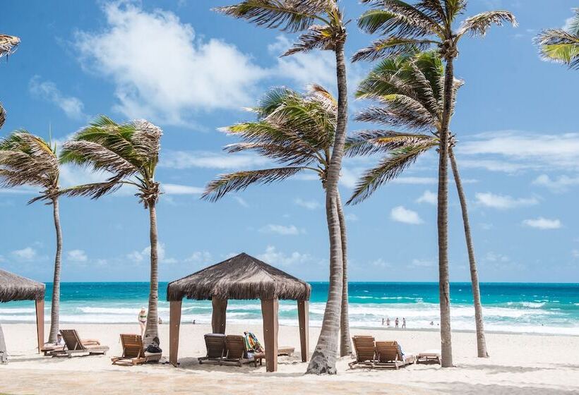 Beach Park Resort  Suites