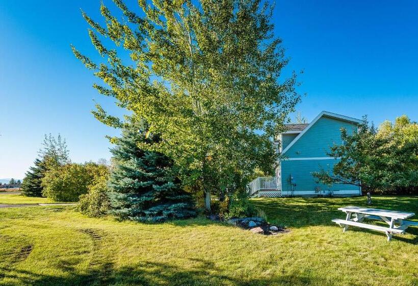 تختخواب و صبحانه Fox Hollow Inn