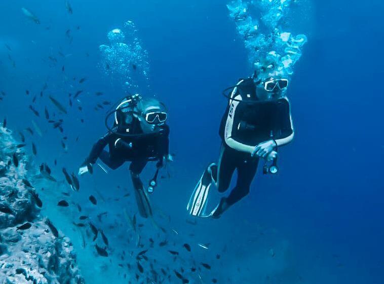 استراحتگاه Phāea Blue