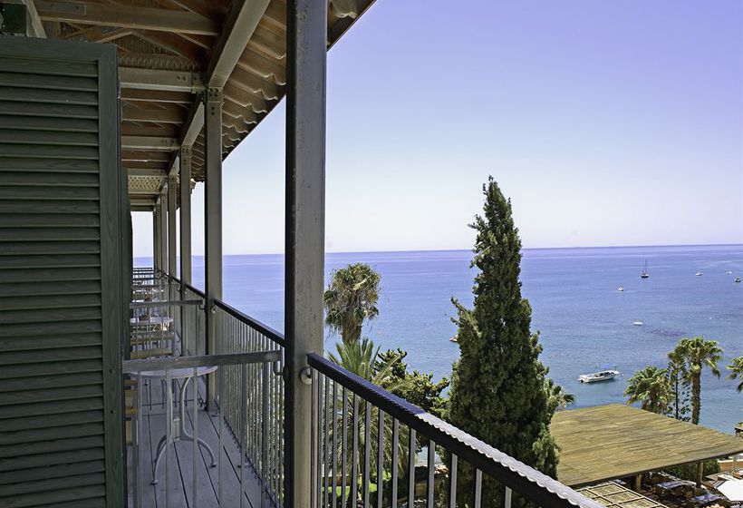 Columbia Beachotel Pissouri