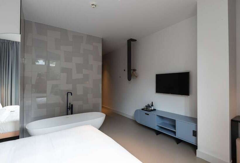 Conscious Hotel Museum Square