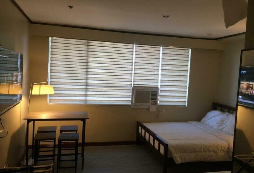 호텔 Golden Peak Condo